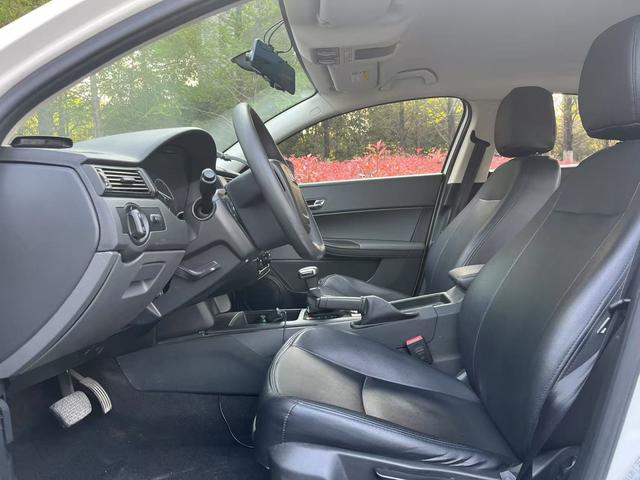 Qoros Qoros 3
