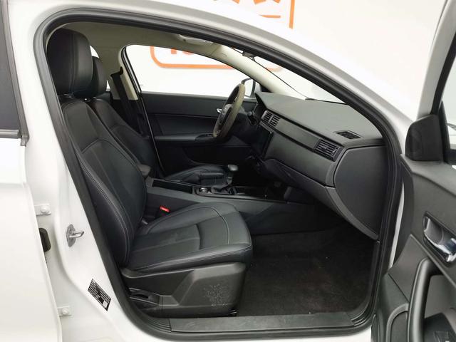 Qoros Qoros 3