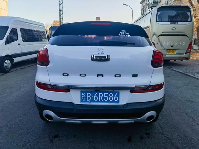 Qoros Qoros 5