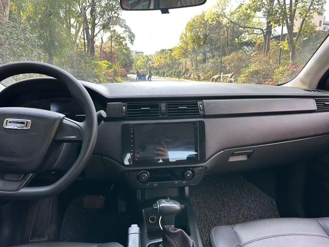 Qoros Qoros 3