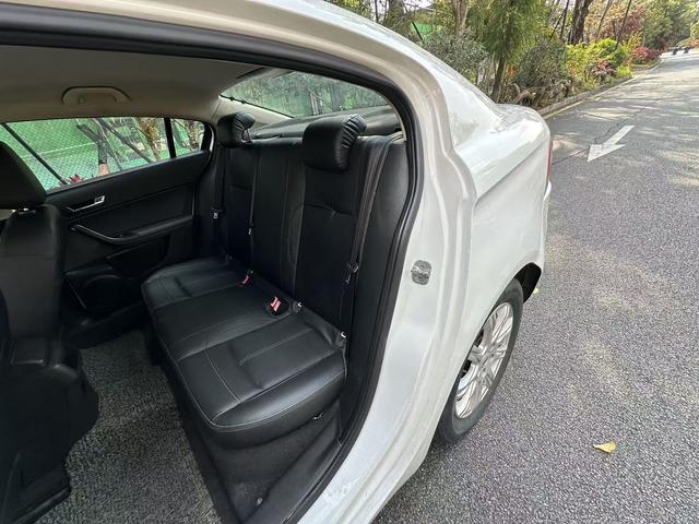 Qoros Qoros 3