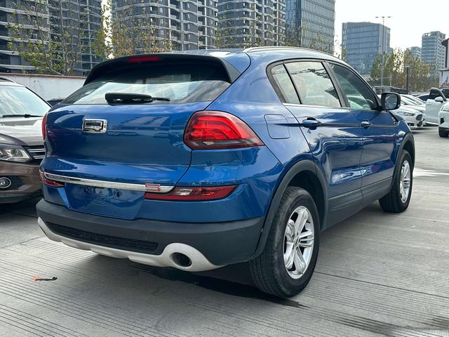 Qoros Qoros 5