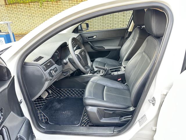 Qoros Qoros 3