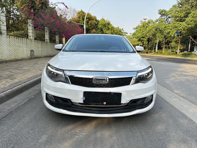 Qoros Qoros 3