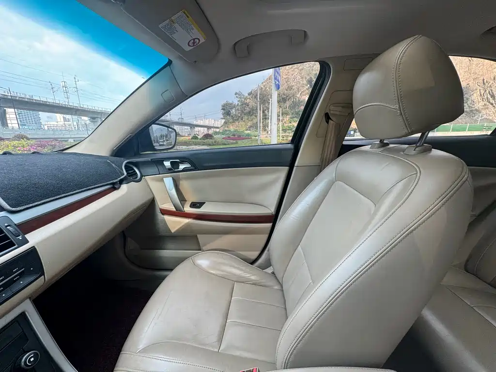 Roewe 550