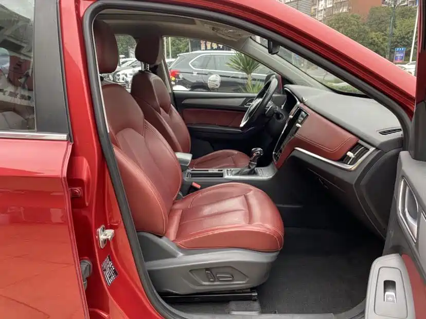 Roewe RX5