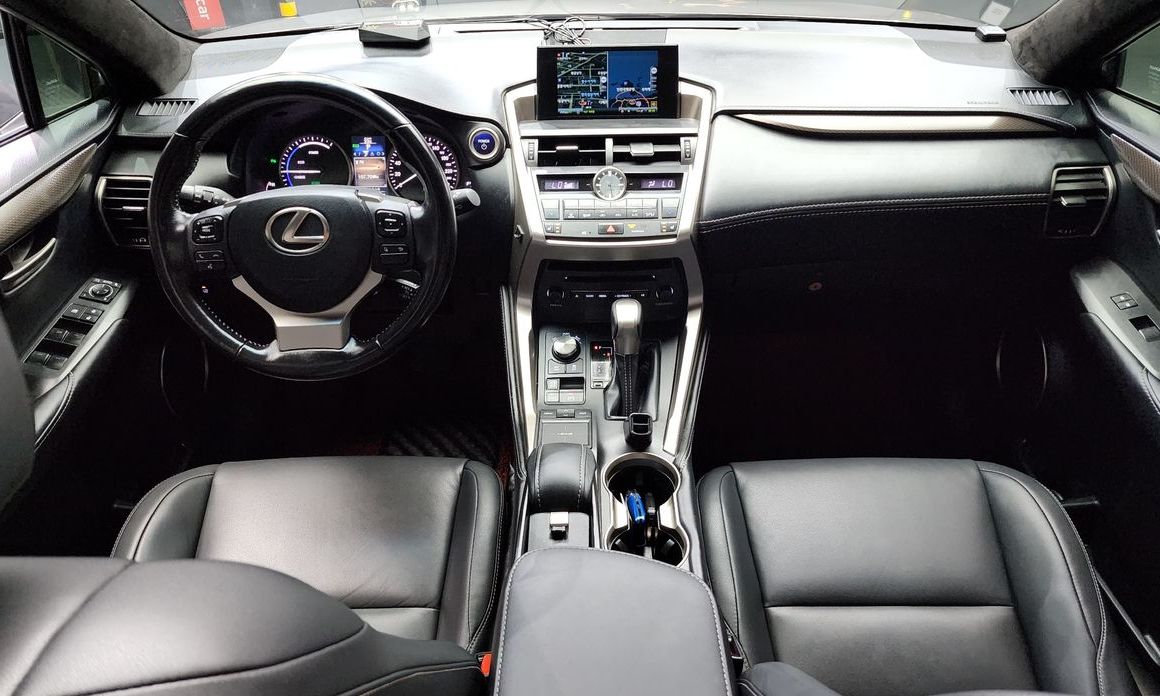Lexus NX