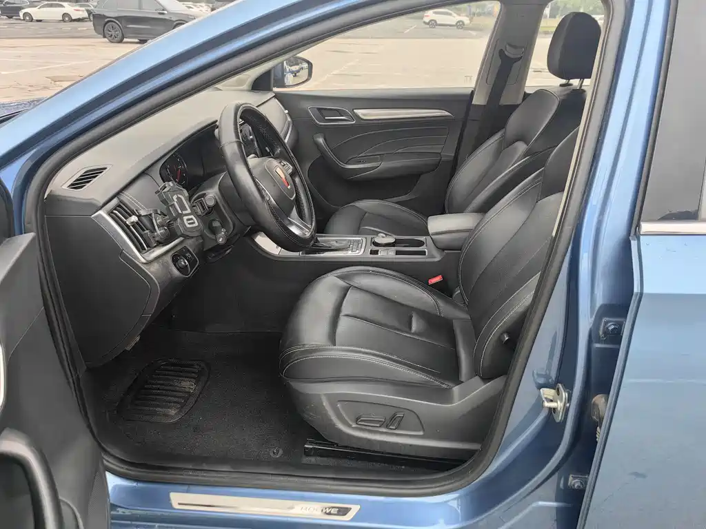 Roewe i6