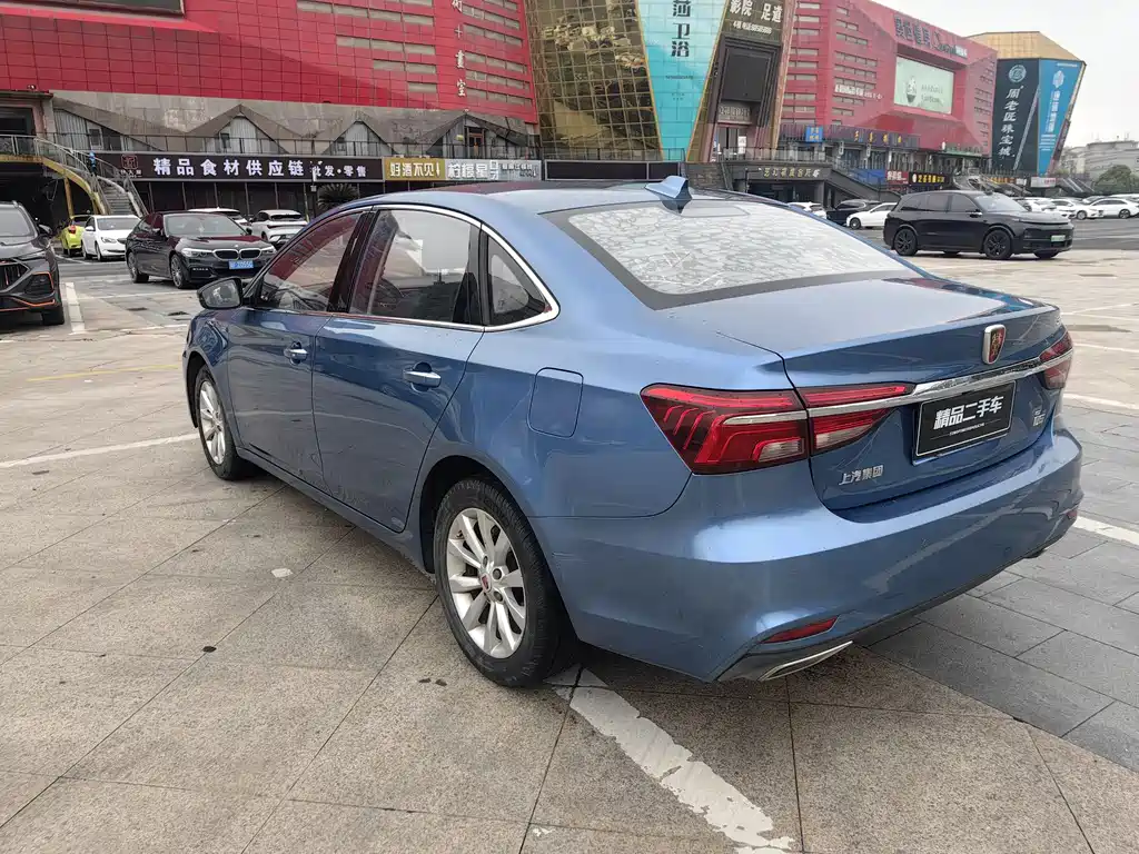 Roewe i6