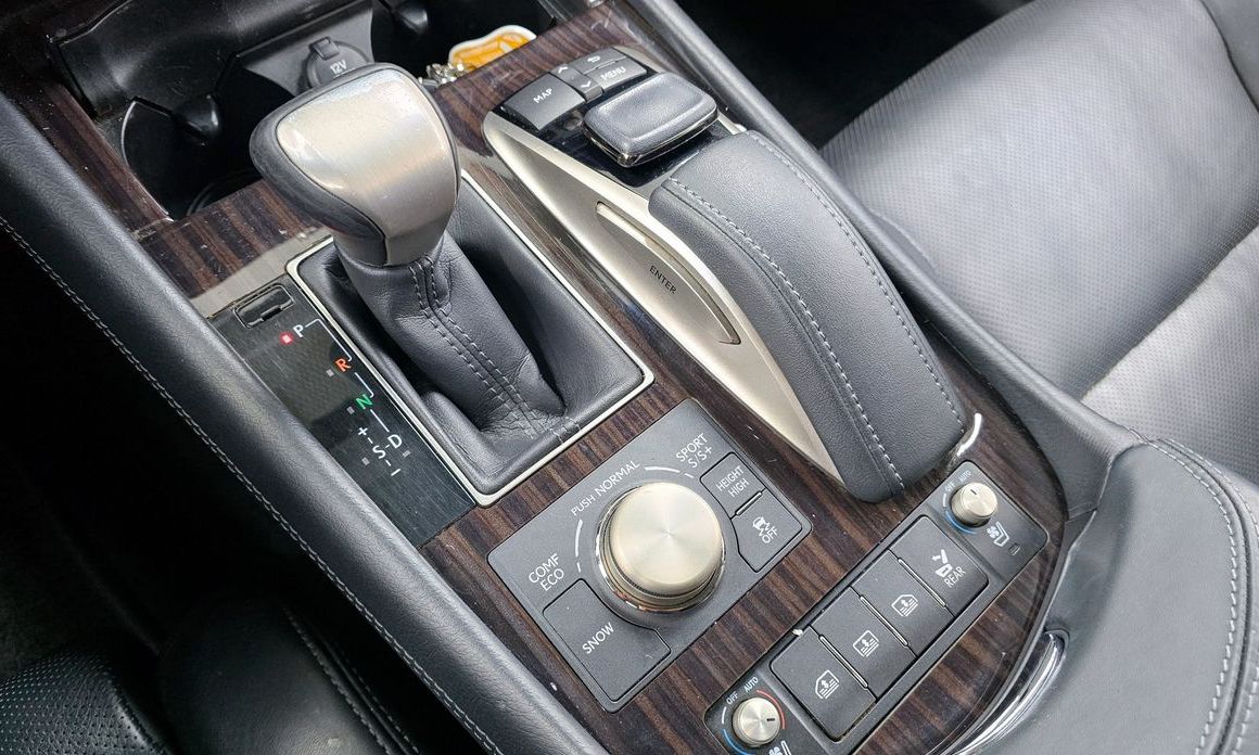 Lexus LS