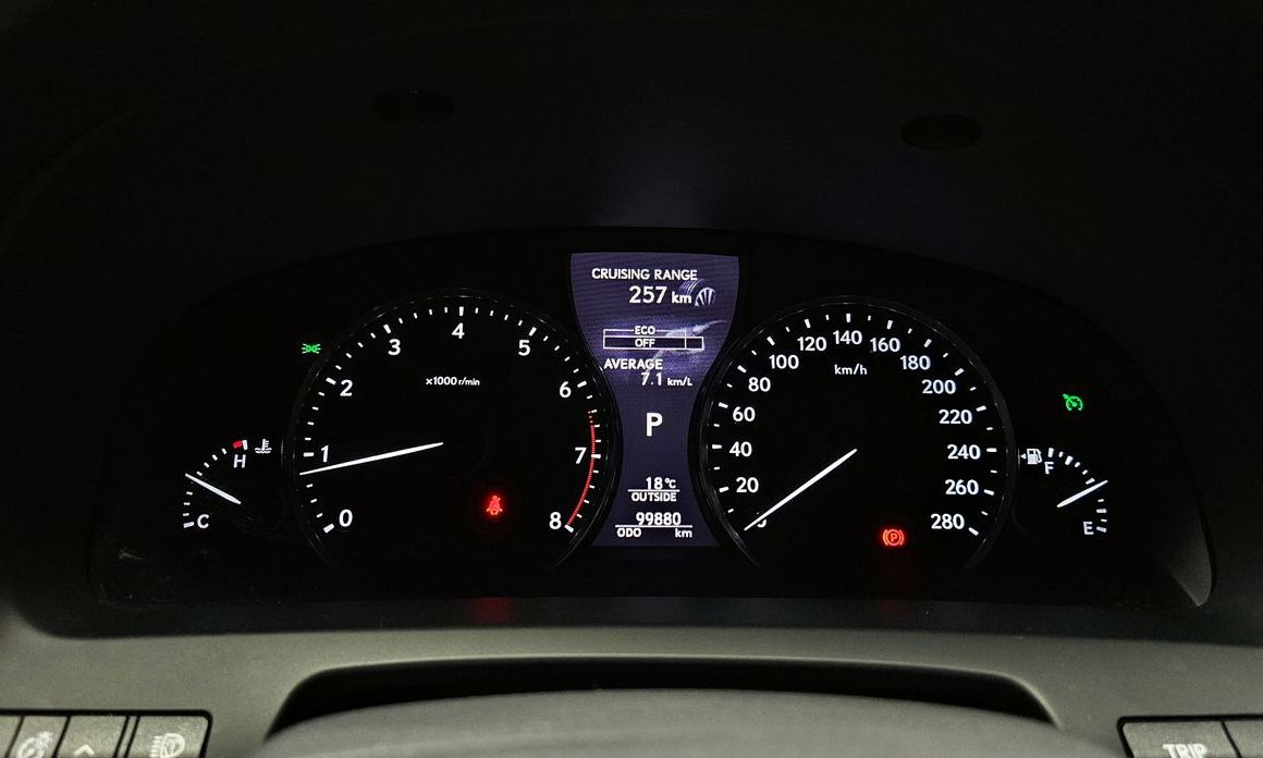 Lexus LS