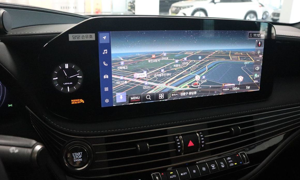 Lexus LS