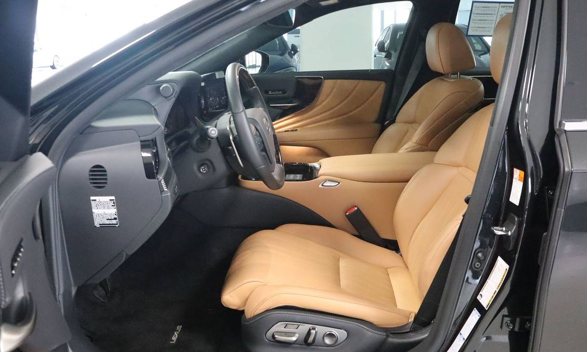 Lexus LS