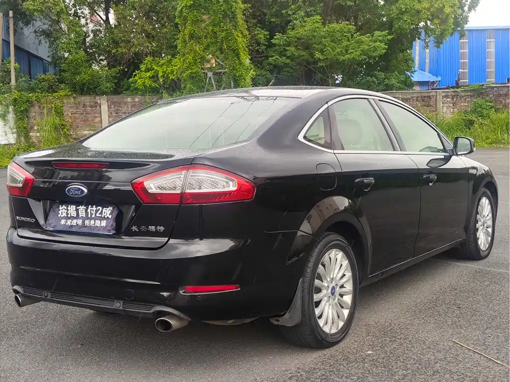 Ford Mondeo Zhisheng