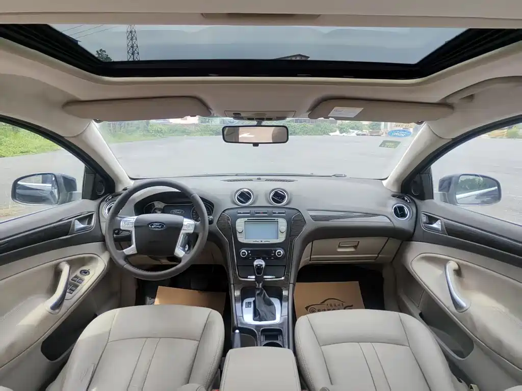 Ford Mondeo Zhisheng