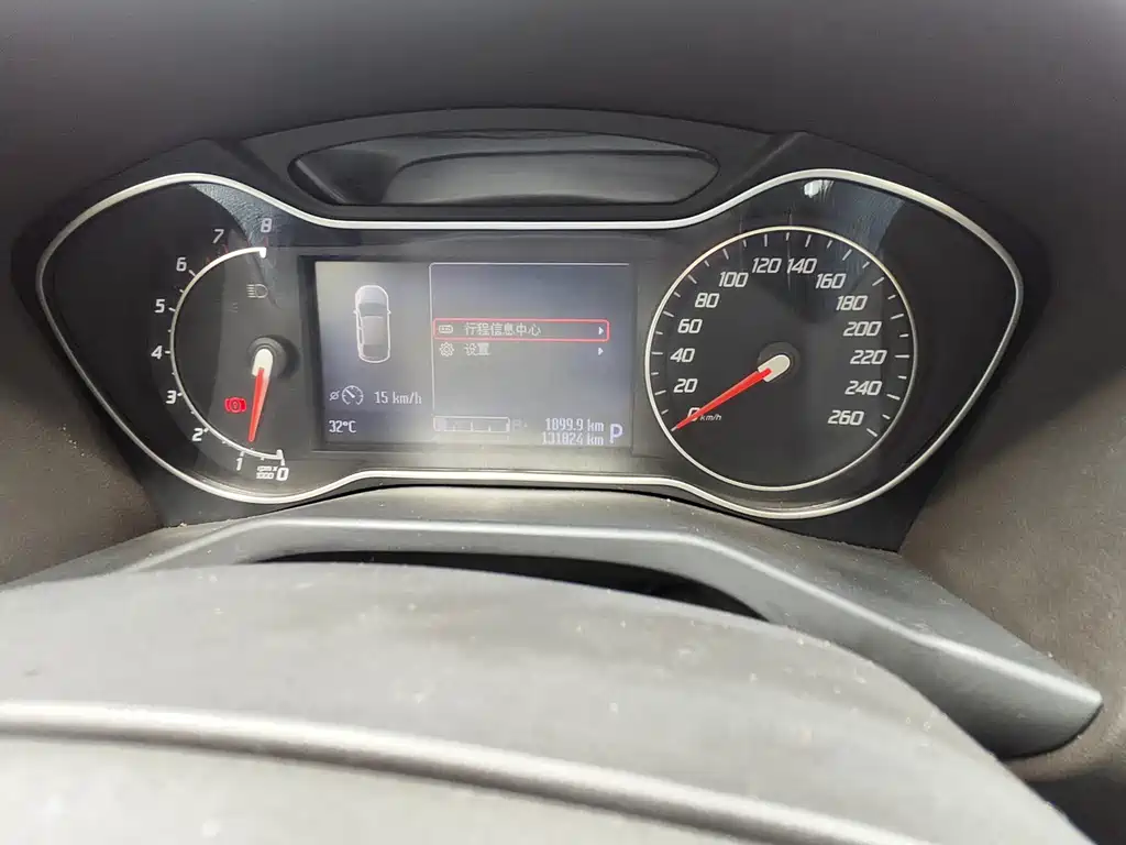 Ford Mondeo Zhisheng