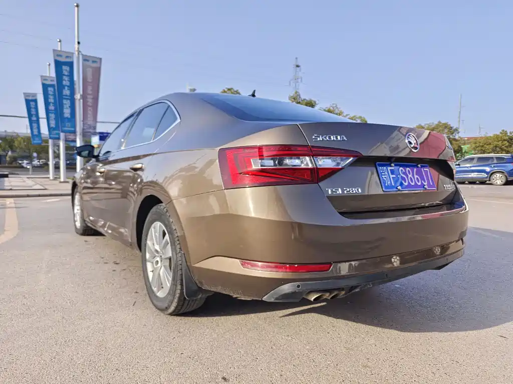 Skoda Superb