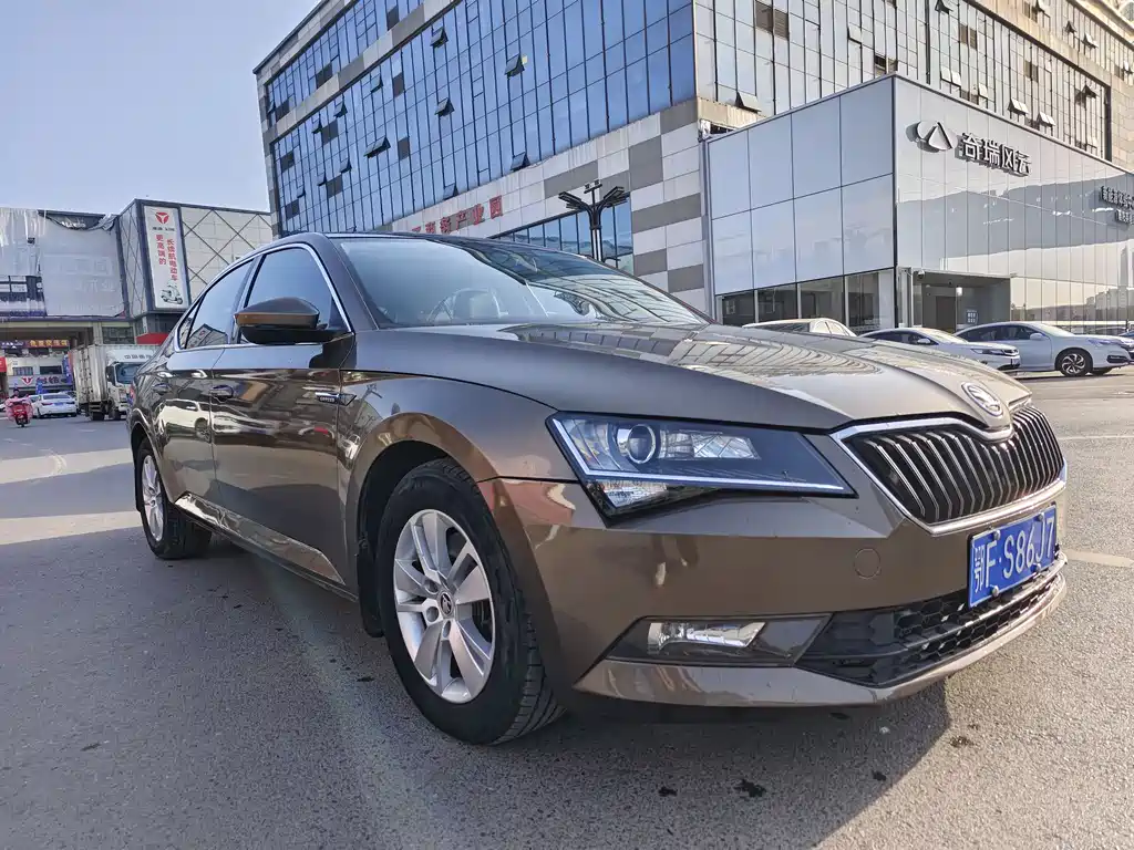 Skoda Superb