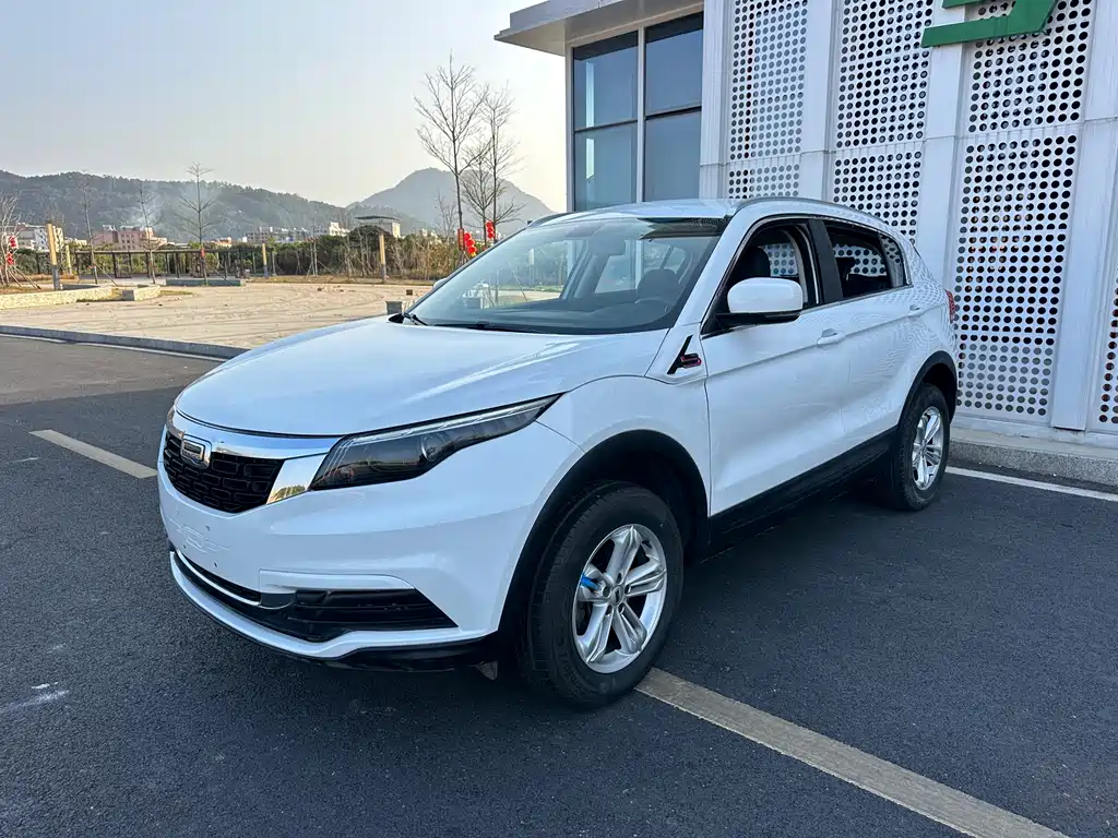 Qoros Qoros 5