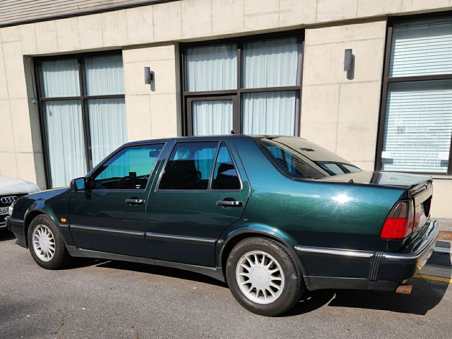 Saab 9000