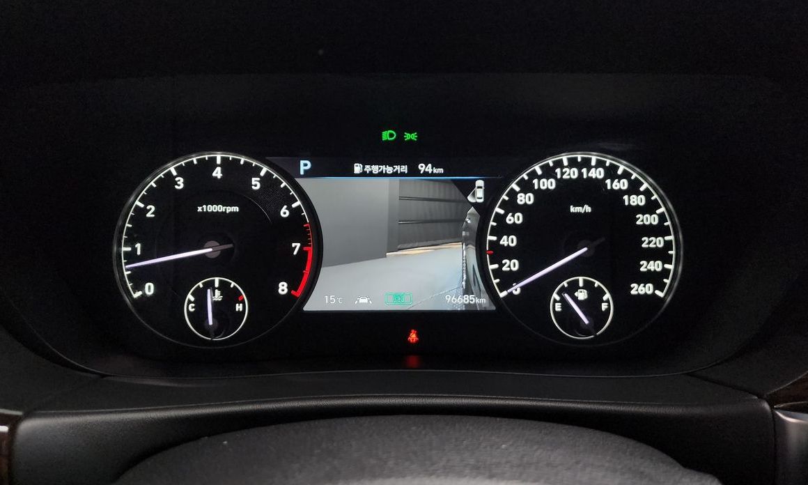 Genesis G90