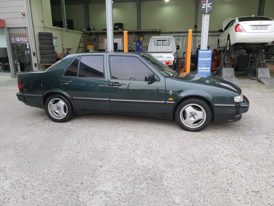 Saab 9000
