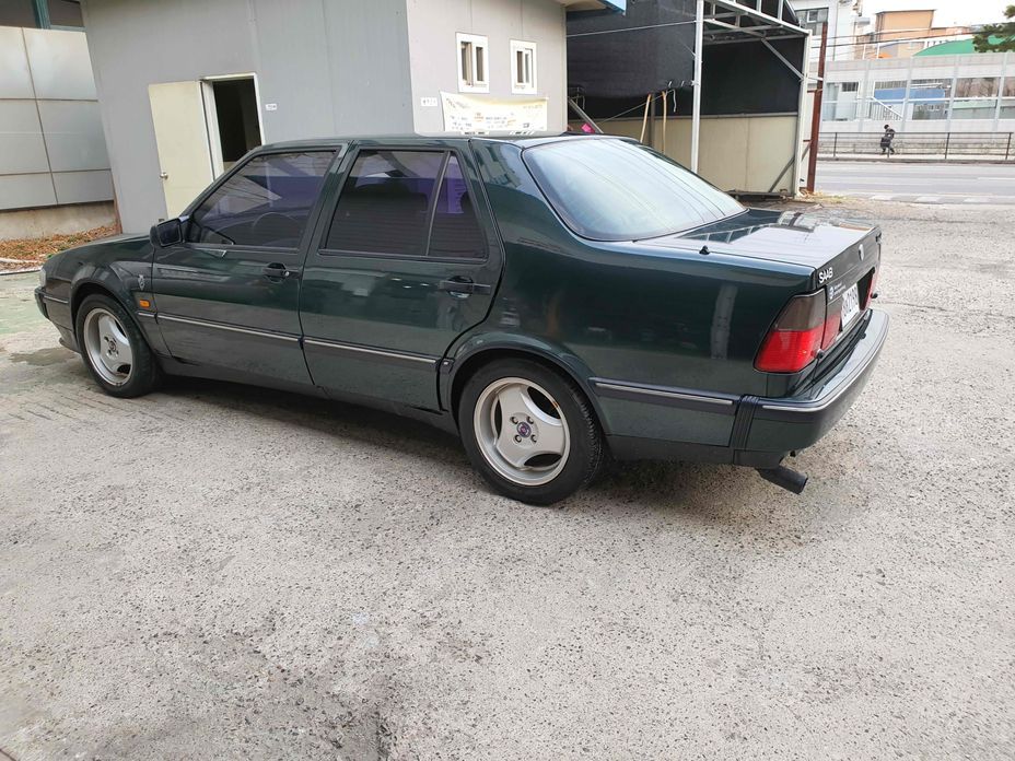 Saab 9000