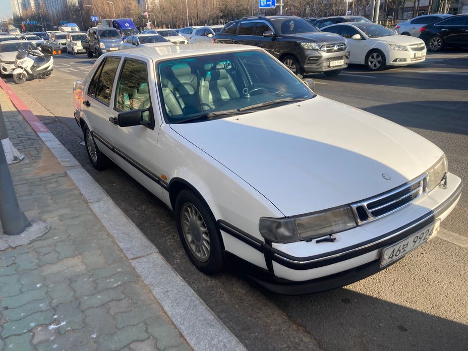 Saab 9000