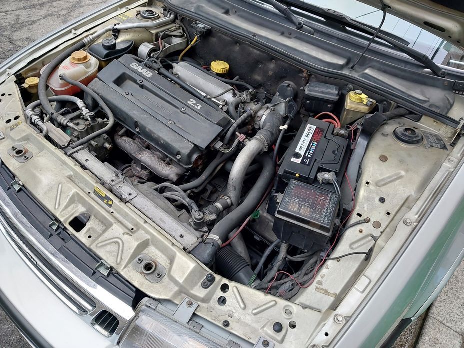 Saab 9000