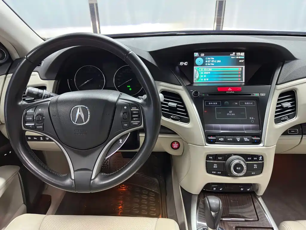 Acura RLX
