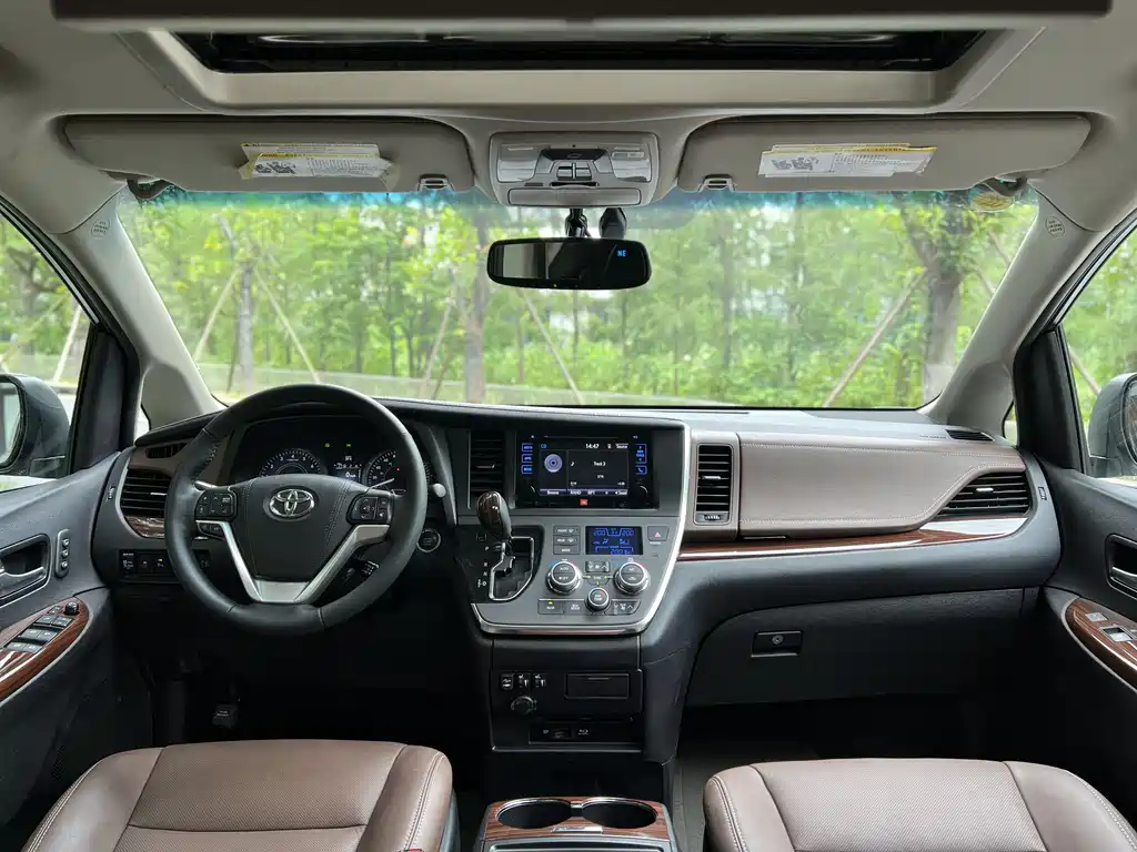 Toyota Sienna
