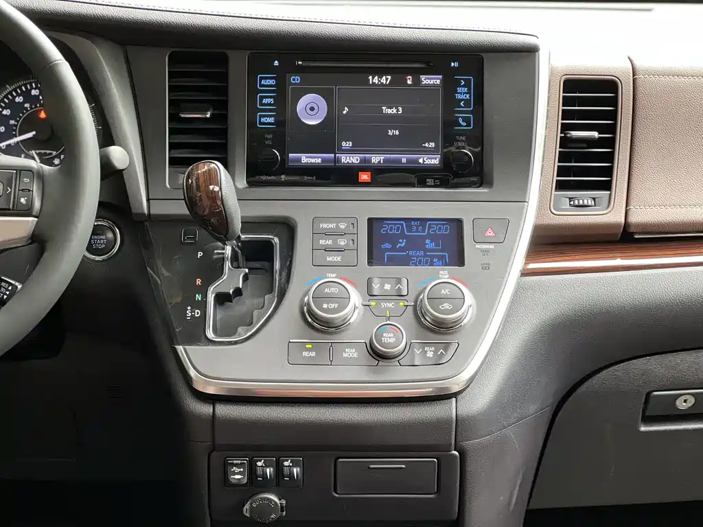 Toyota Sienna