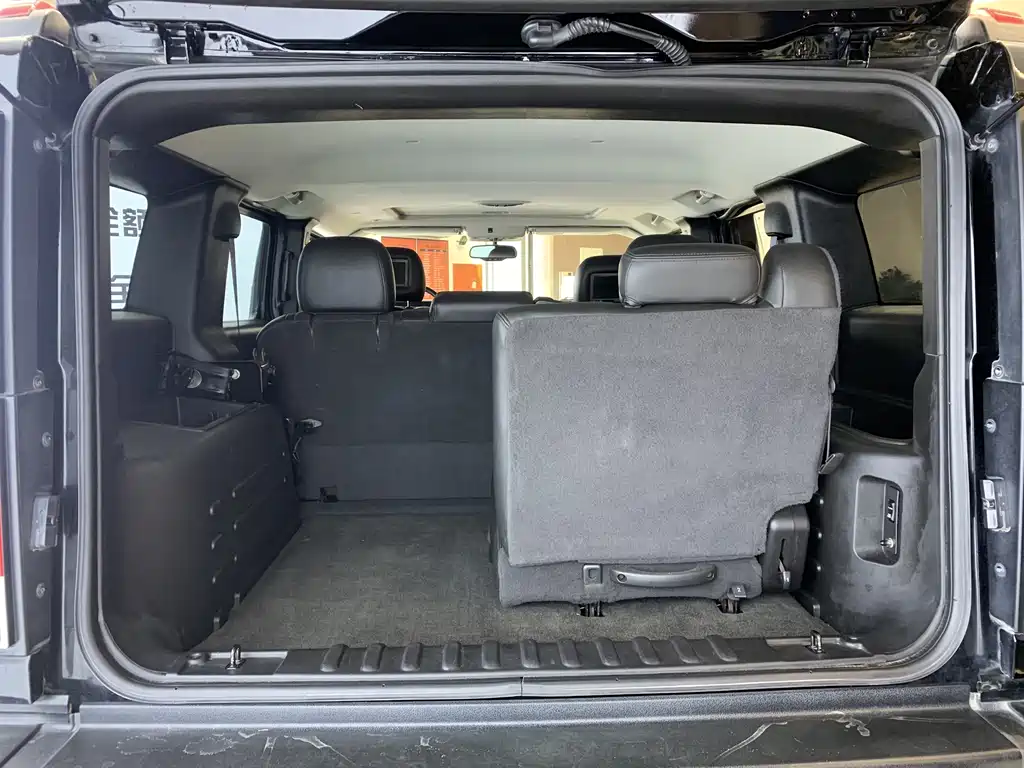 Hummer H2