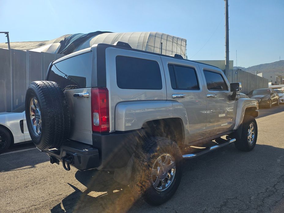 Hummer H3