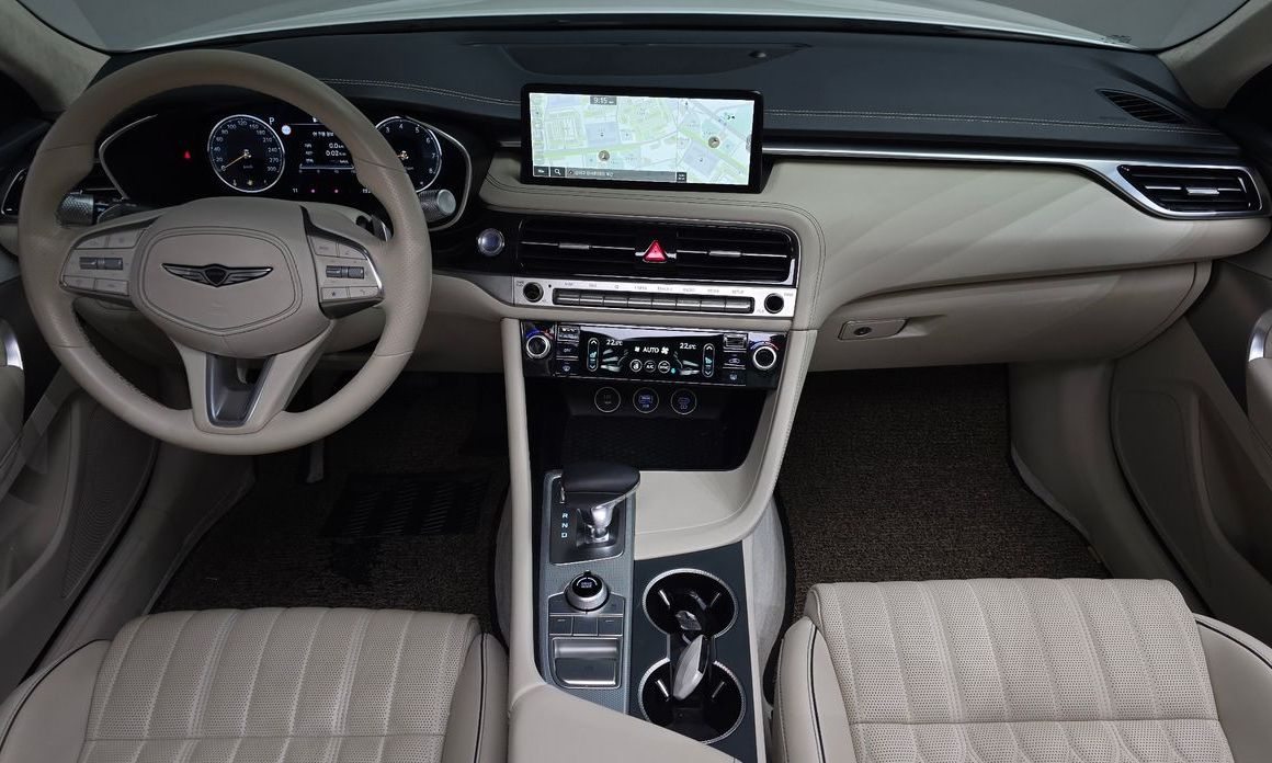 Genesis G70
