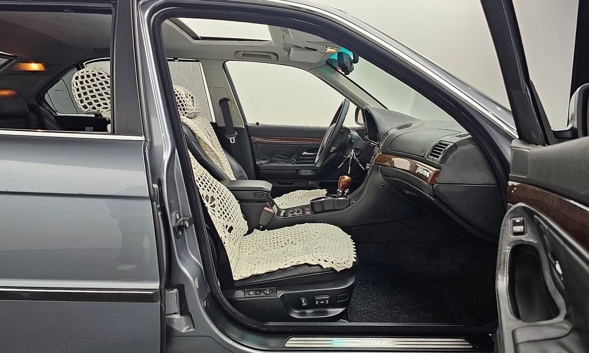 BMW 7-Series