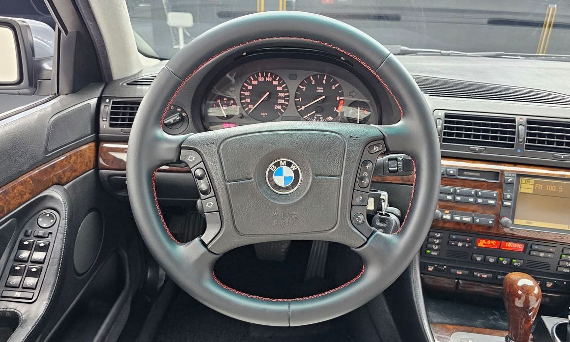 BMW 7-Series