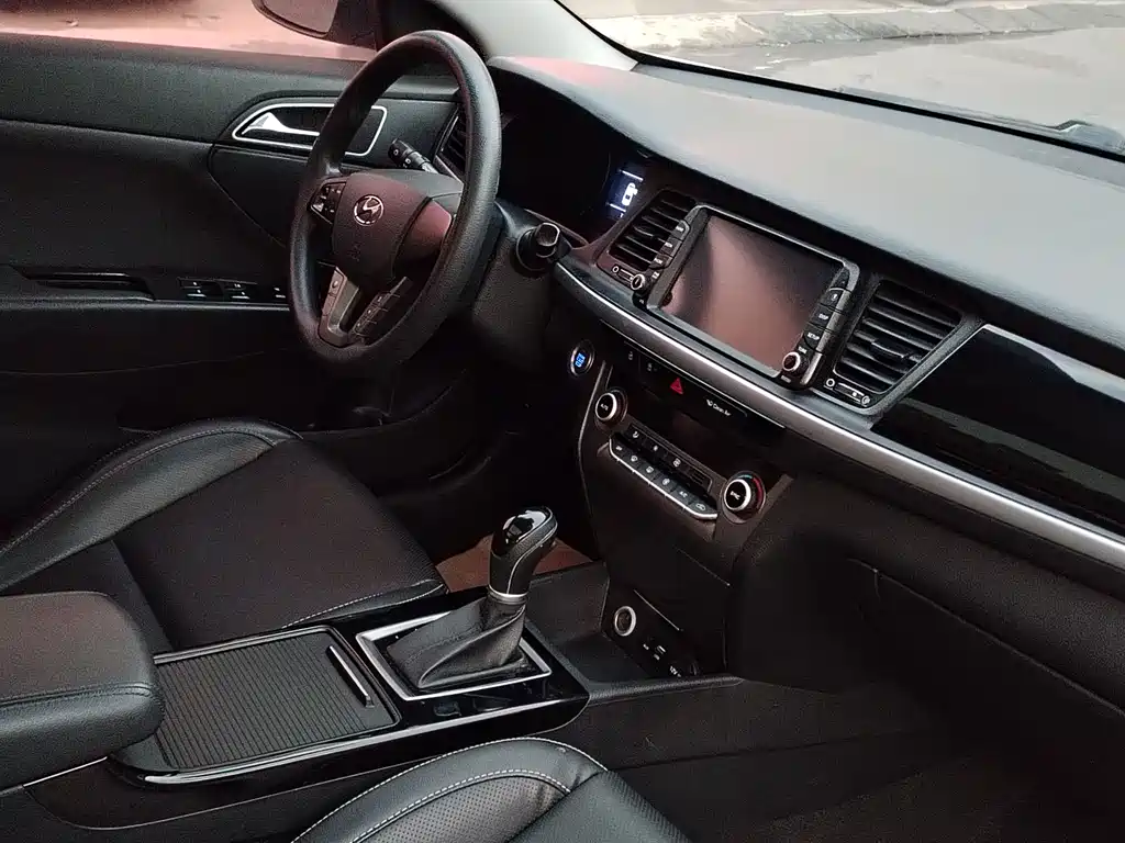 Hyundai Mistra