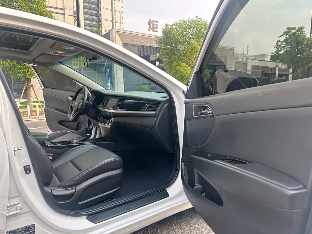 Hyundai Mistra