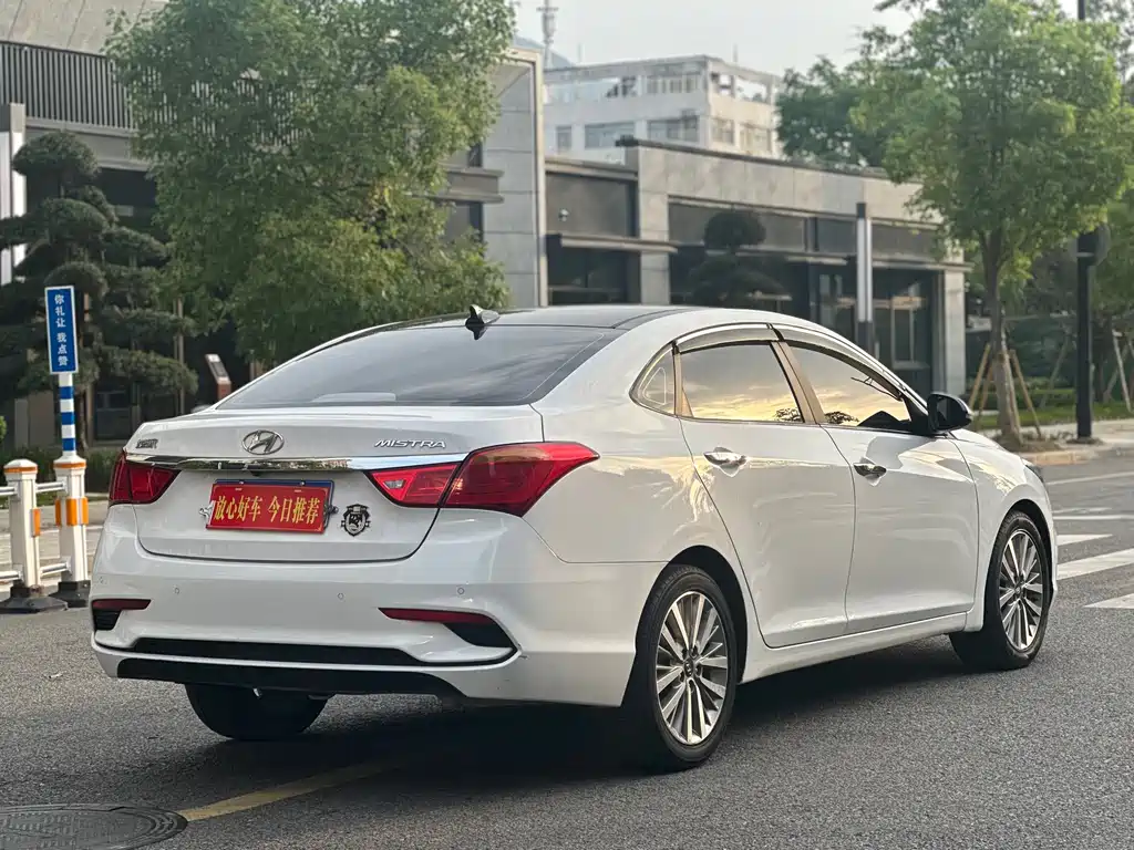 Hyundai Mistra