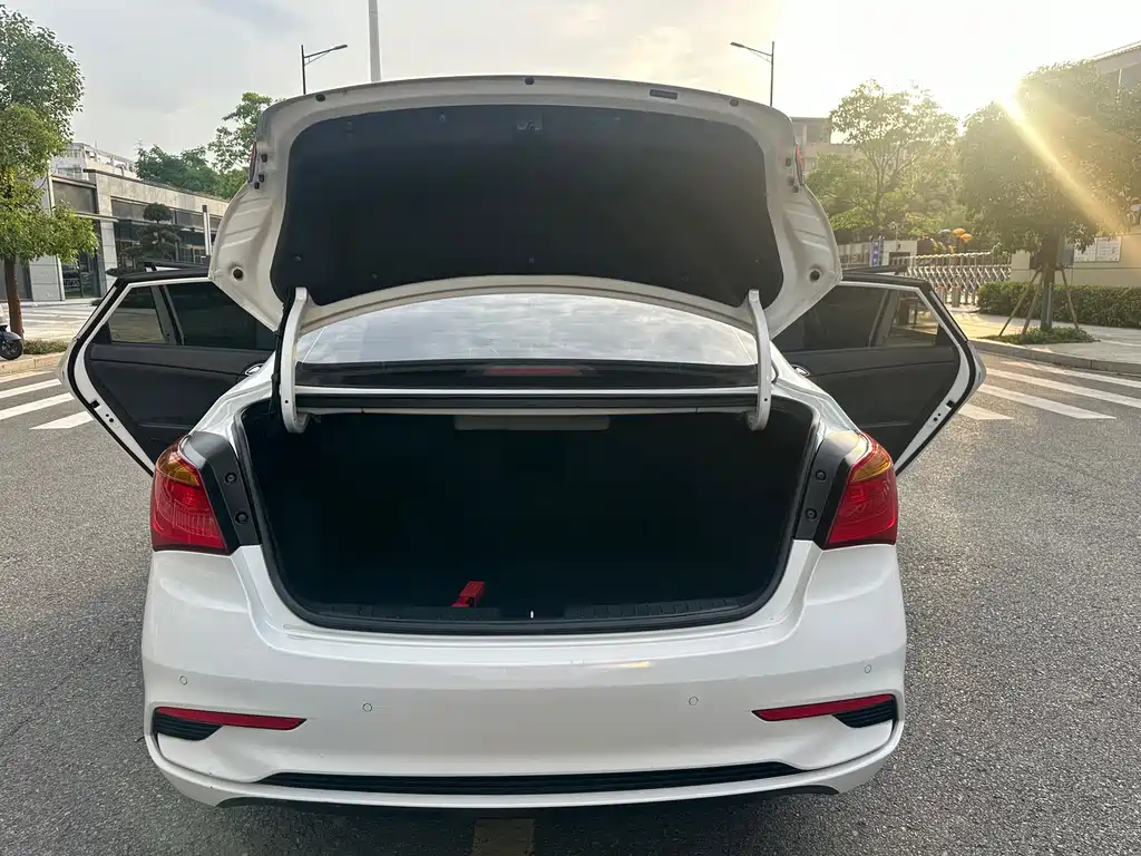 Hyundai Mistra
