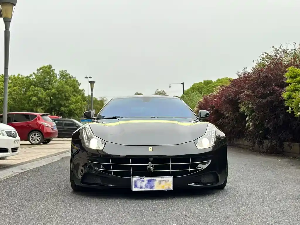 Ferrari FF