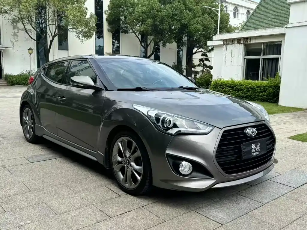 Hyundai Veloster
