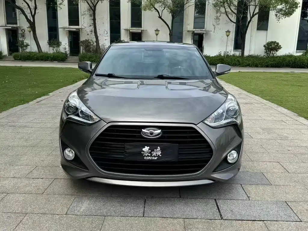 Hyundai Veloster