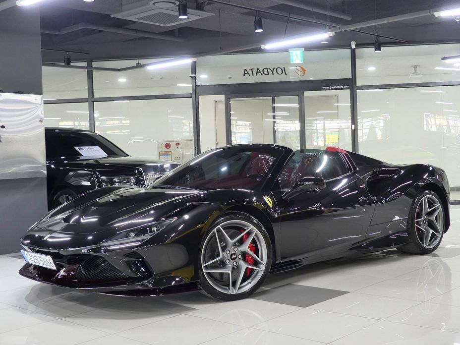 Ferrari F8