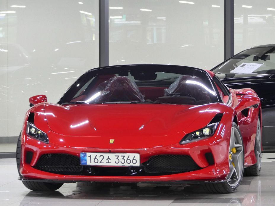 Ferrari F8