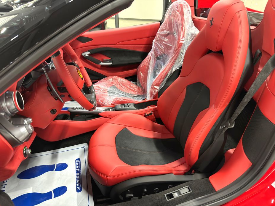Ferrari F8