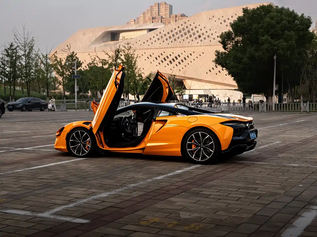 McLaren Artura