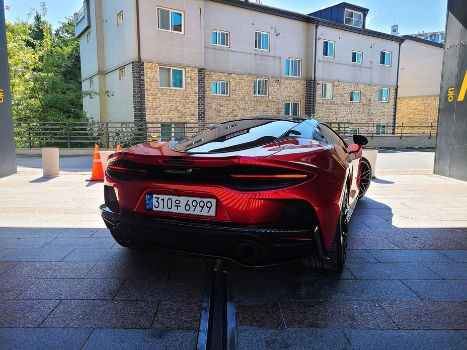 Mclaren GT