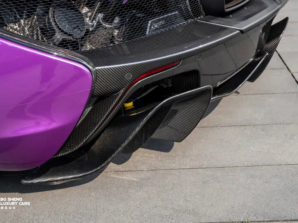 McLaren P1